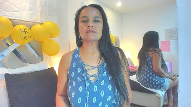 raquell_moore's cam snapshot