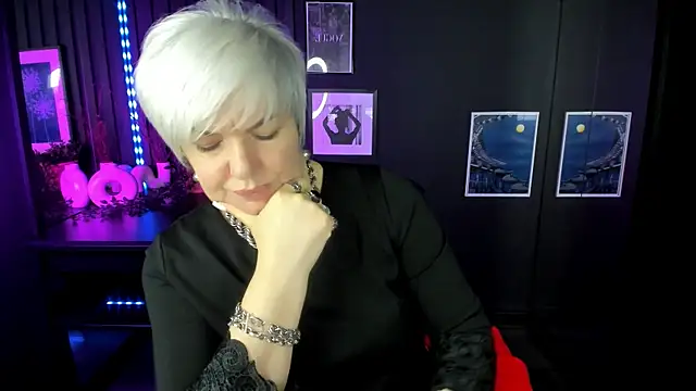 CarmenSoft live sex cam