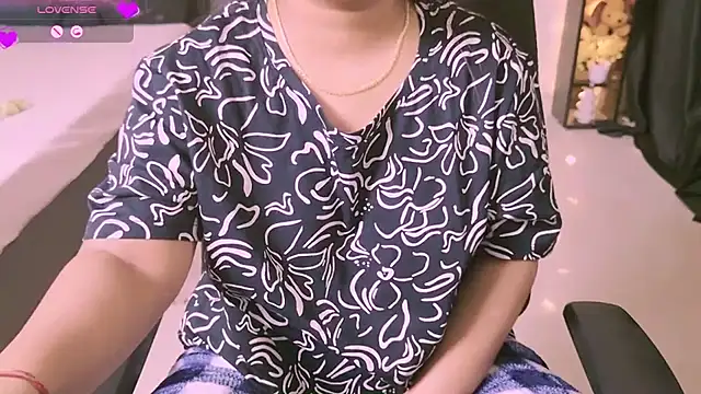 Khaleesiiii's cam snapshot