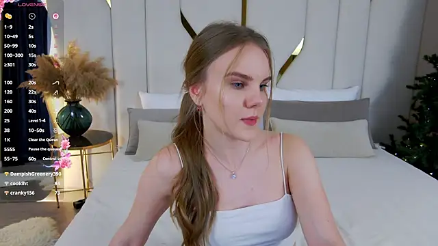 Lili_Lohan's cam snapshot