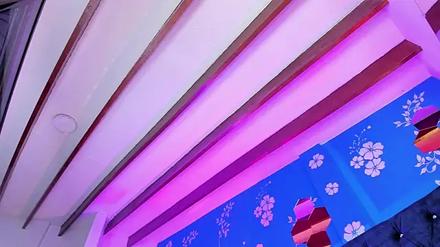 Issa_Clark01's cam snapshot