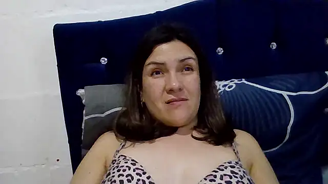 princessbella93's cam snapshot