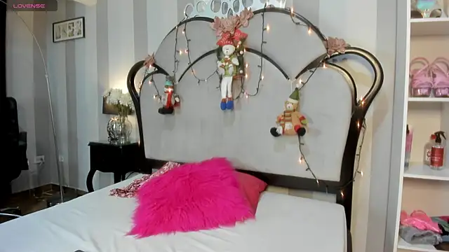 MiaAmore_'s cam snapshot