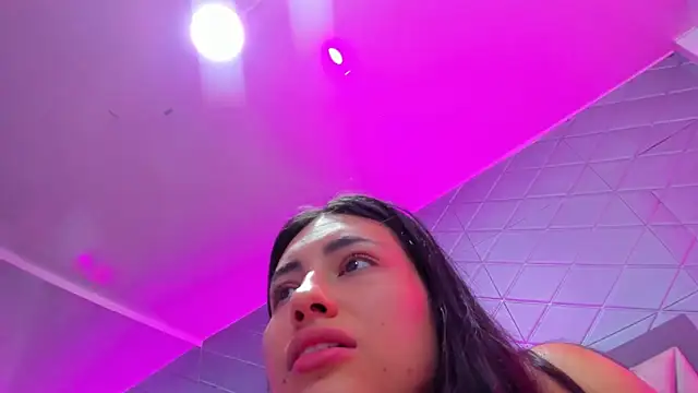 ViolettRouse's cam snapshot