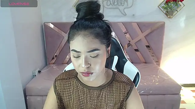 Kendall_Queen_v's cam snapshot