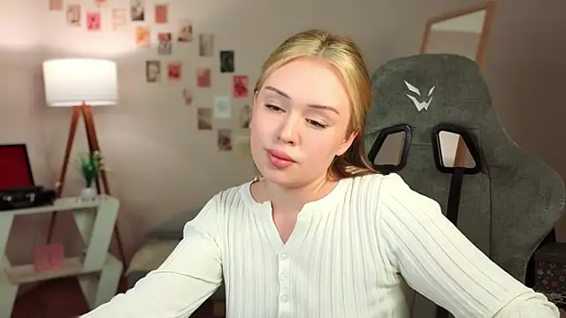 betterdayswithme's cam snapshot