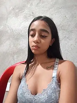 Zoe_Sweett18 live sex cam