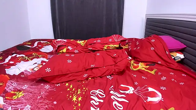 SweetViperr's cam snapshot