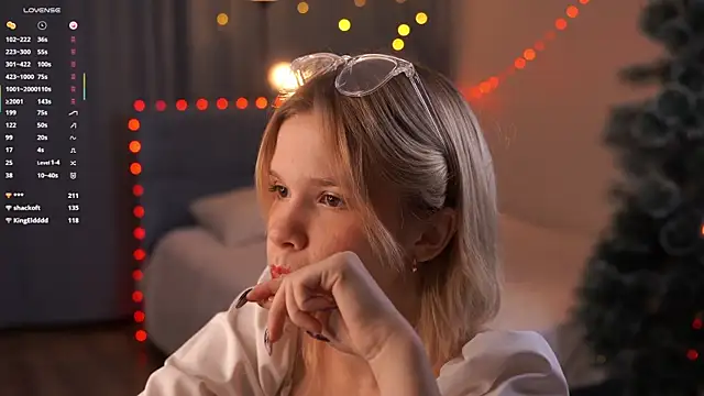 PhillisEsplin's cam snapshot