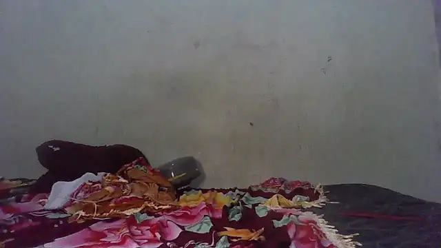 thasmyni live sex cam