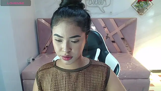 Kendall_Queen_v's cam snapshot