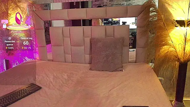 griselle_rousse's cam snapshot