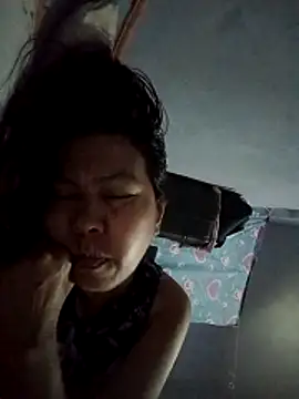 TropicalFlower's cam snapshot