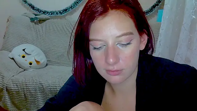 Lily_Ember's cam snapshot