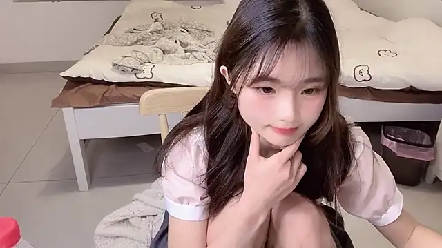 guoguo-77 live sex cam