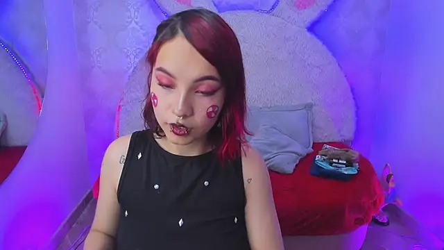 Megane_whitte's cam snapshot