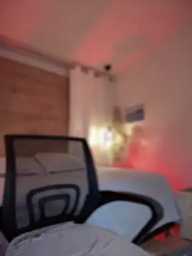 halaaa_1's cam snapshot