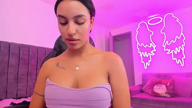 xiomara__cortes's cam snapshot