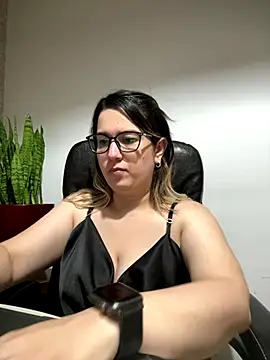 amooraaamoon's cam snapshot