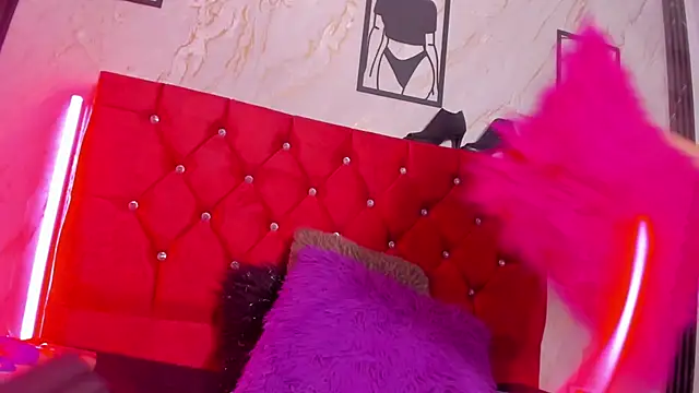 Mariam_schubertt's cam snapshot