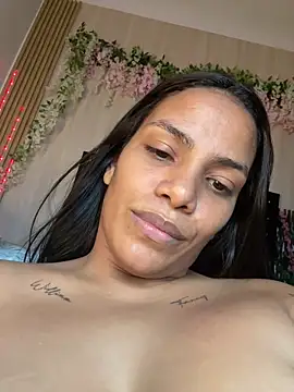 ArielleMillerr-'s cam snapshot