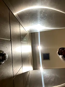 Alyshanon18's cam snapshot