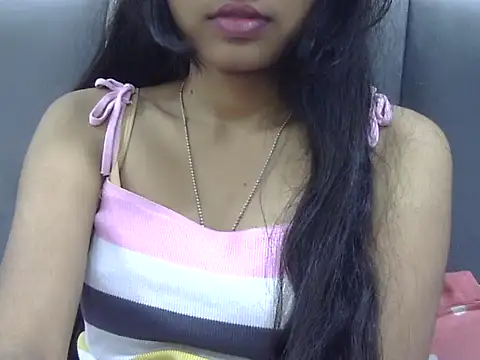 SEXY_PRIYA83's cam snapshot