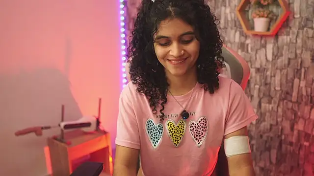 bonniie_98_'s cam snapshot