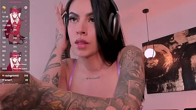 ChristineFord_'s cam snapshot