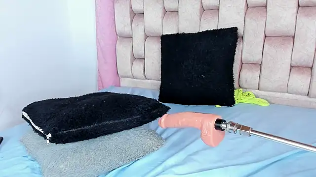 Emma_Evelyn's cam snapshot