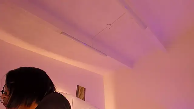 KarlieMoore's cam snapshot