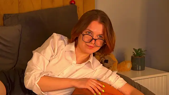 LessySmith's cam snapshot