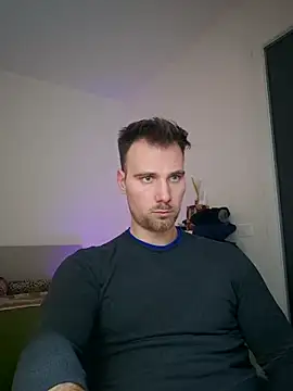 mrlyuis's cam snapshot