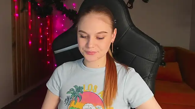 AriaWell's cam snapshot