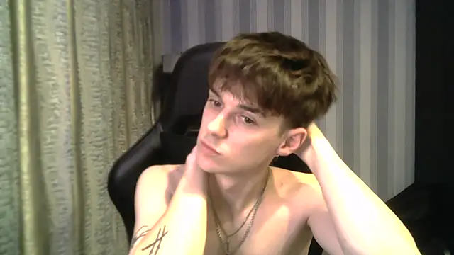 Hoot_Dude_ live sex cam