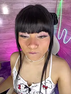 Bubalu_Uwwu live sex cam