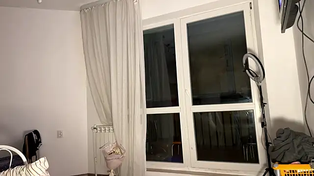 Ginnyinjeans's cam snapshot