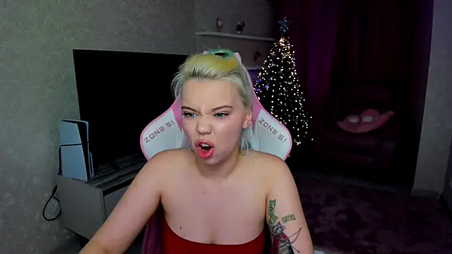 EnergyBunny_1's cam snapshot