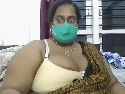 hootypriya's cam snapshot