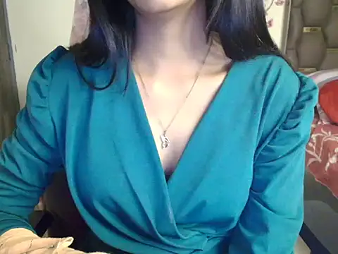 CUTE_princess_143's cam snapshot