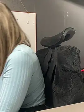 Isabella_Varella live sex cam