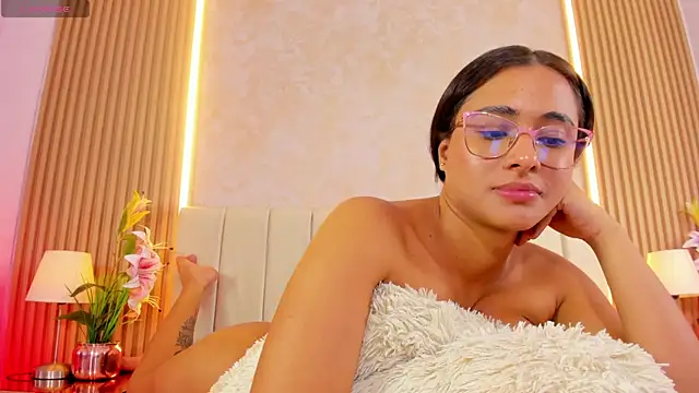 ZOEBARLOWE's cam snapshot