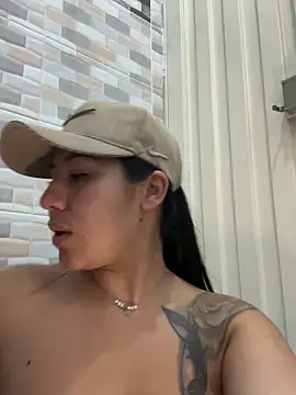 kim_monti live sex cam