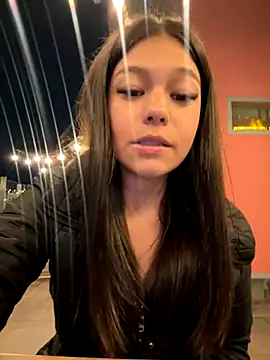 Alyshanon18 live sex cam