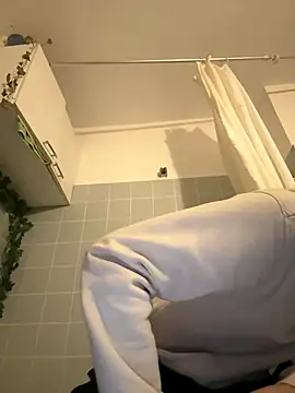 Toyjungee live sex cam