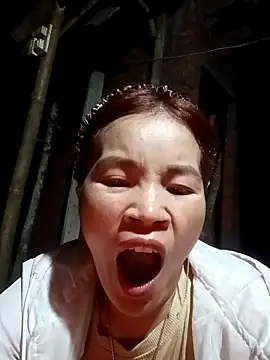 nangmo's cam snapshot