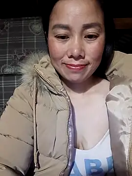 Chloe-ee's cam snapshot