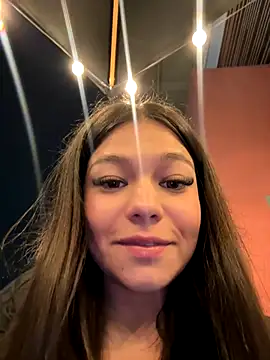 Alyshanon18 live sex cam