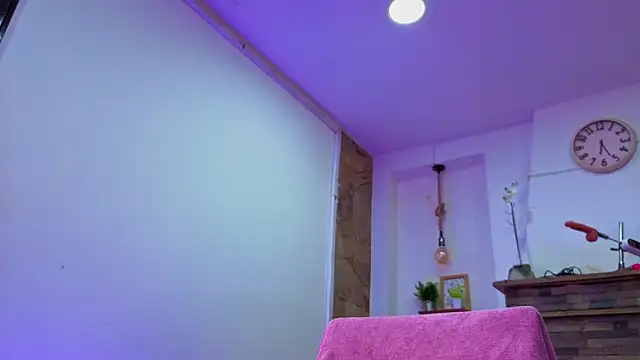 dulce_celeste15's cam snapshot