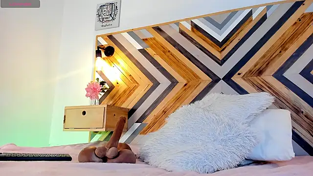 ZairaVanCleef's cam snapshot